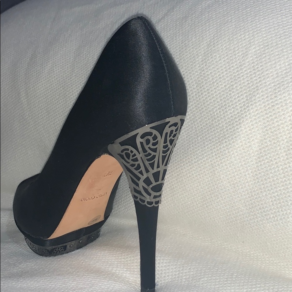 BCBG Maxazria - Picture 3 of 4